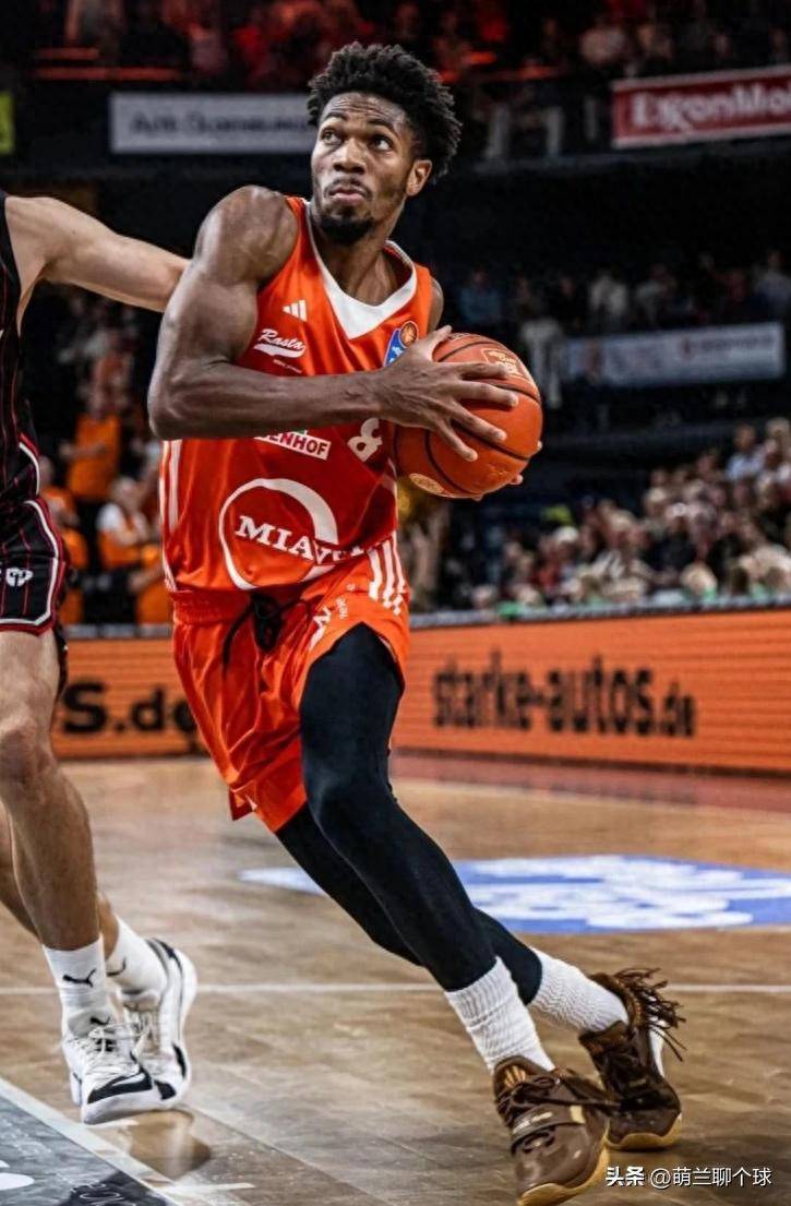 德甲得分王加盟,辽篮苦主强势来袭,丁伟撸袖全力备战